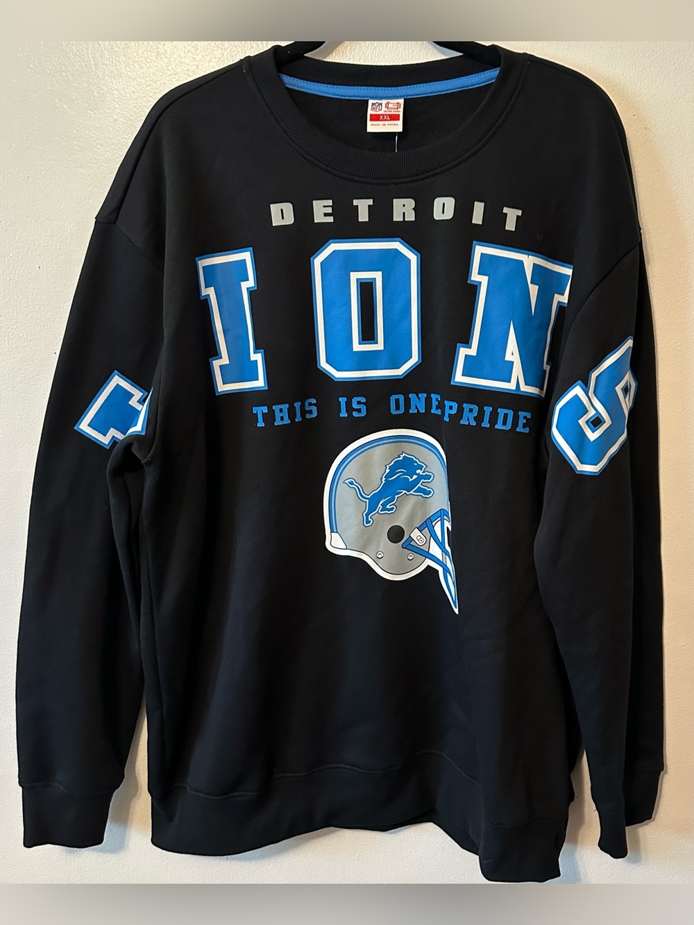 BNWT Detroit Lions Graphic Printed Block Letter Crewneck Sweatshirt XXL
